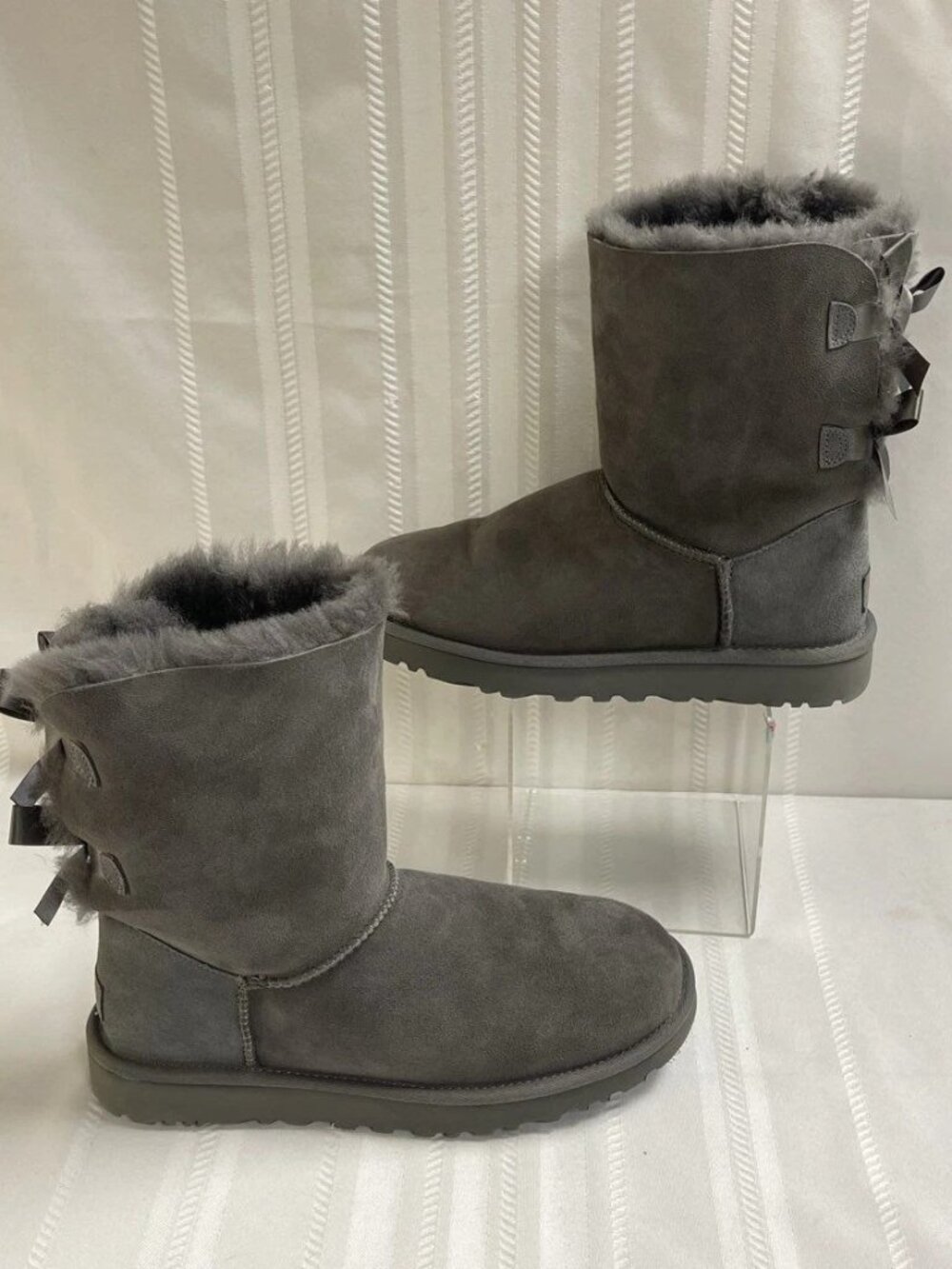 UGG Bailey Bow II Grey Sheepskin Mid Calf Women's Boots Size 8 NWT